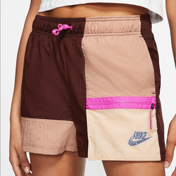 nike icon clash pink shorts
